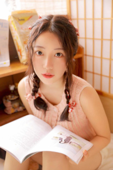 漂亮女老师上英语课